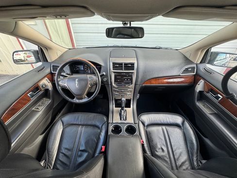 Used 2013 Lincoln MKX FWD image 20