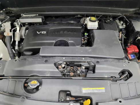 Used 2018 Nissan Pathfinder SV AWD/4WD image 30