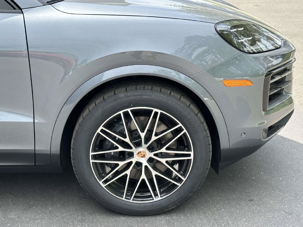 Used 2026 Porsche Cayenne Coupe AWD/4WD image 9