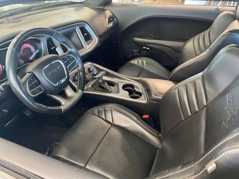 Used 2019 Dodge Challenger SRT Hellcat Redeye RWD image 6