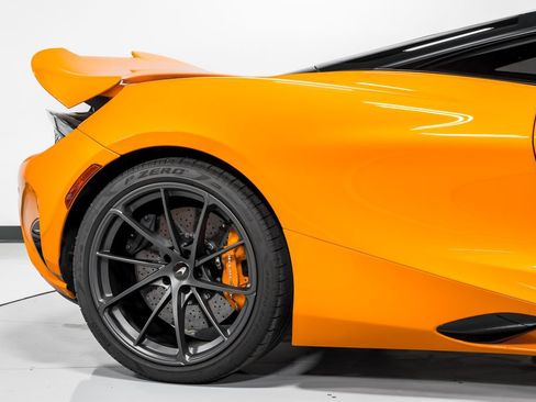Used 2026 McLaren 750S RWD image 43