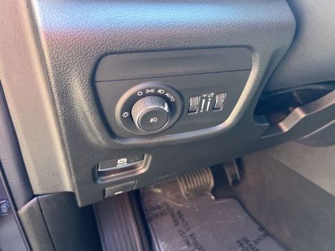 New 2026 Jeep Grand Cherokee Limited RWD image 8