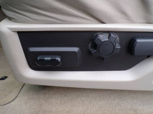 Used 2008 Ford F250 Lariat image 16