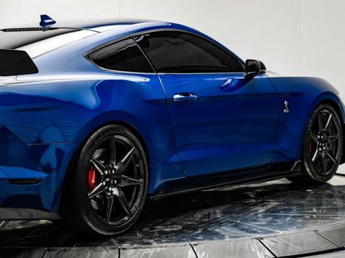 Used 2022 Ford Mustang Shelby GT500 w/ Carbon Fiber Track Pack image 16