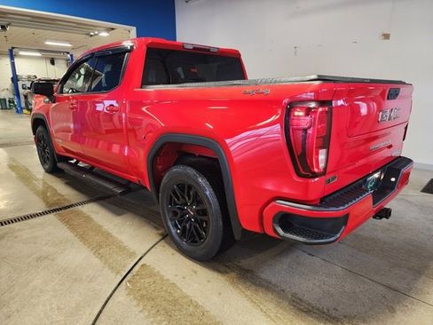 Used 2022 GMC Sierra 1500 Elevation image 2