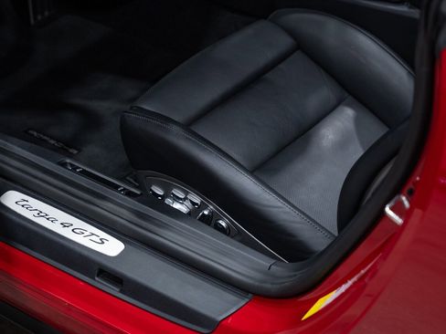 Used 2019 Porsche 911 AWD/4WD image 26