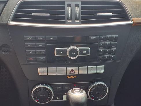 Used 2014 Mercedes-Benz C 250 Sedan image 16