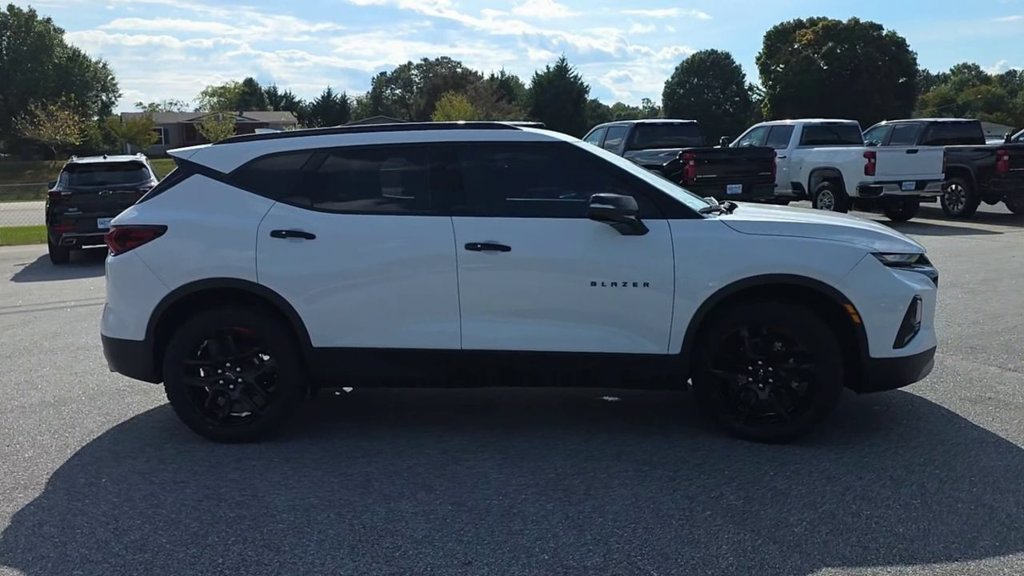 Certified 2021 Chevrolet Blazer LT w/ Redline Edition FWD image 9