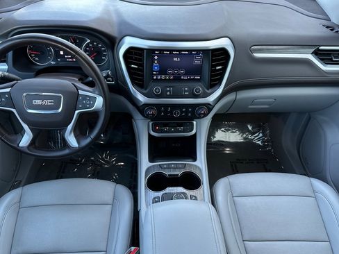 Used 2023 GMC Acadia SLT image 15