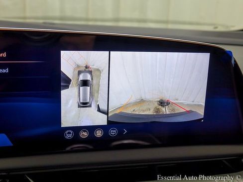 New 2026 Cadillac Optiq Sport 2 w/ LPO, Floor Liner Package AWD/4WD image 16