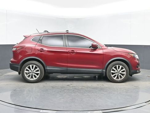 Used 2020 Nissan Rogue Sport SV w/ All-Weather Package image 11
