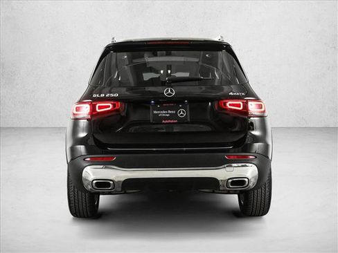 Used 2023 Mercedes-Benz GLB 250 4MATIC image 7
