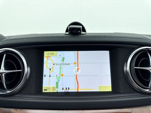 Used 2013 Mercedes-Benz SL 550 image 4