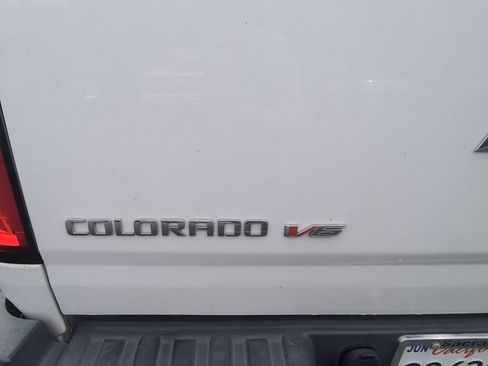 Used 2020 Chevrolet Colorado LT image 5