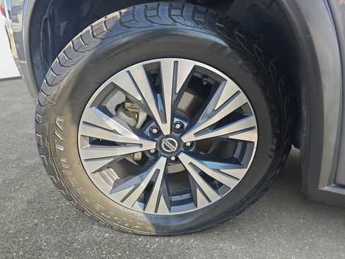 Used 2021 Nissan Rogue SV FWD image 30