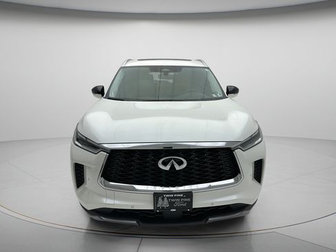 Used 2024 INFINITI QX60 Sensory AWD/4WD image 2