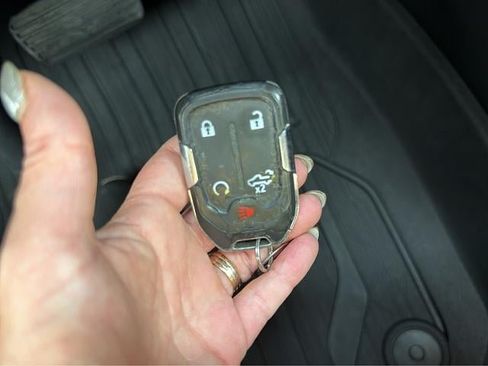 Used 2019 GMC Sierra 1500 AT4 w/ AT4 Premium Package AWD/4WD image 31