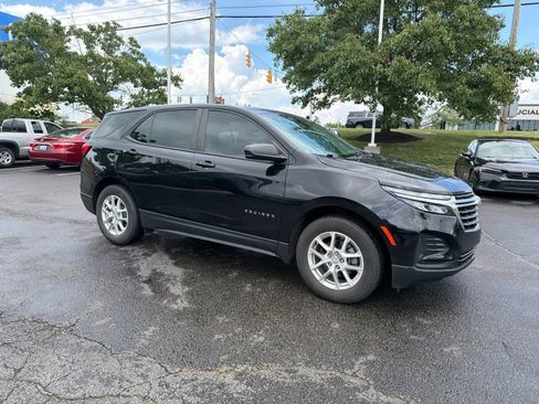 Used 2024 Chevrolet Equinox LS FWD image 27