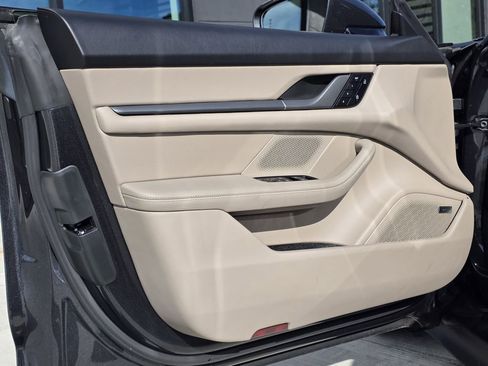 Used 2025 Porsche Taycan 4S image 19