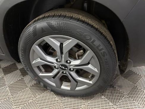 Certified 2024 Kia Seltos S AWD/4WD image 32