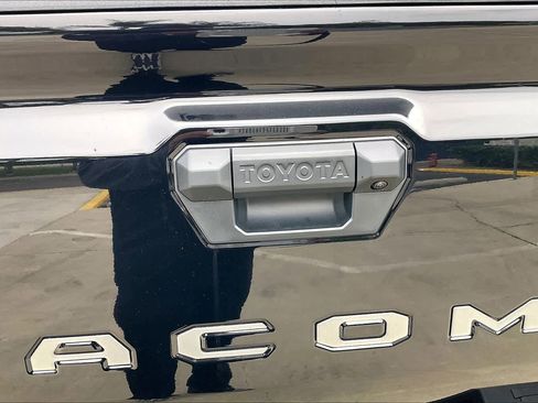 New 2026 Toyota Tacoma SR5 image 15
