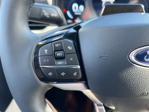 New 2026 Ford Explorer Platinum w/ LUX Leather Package image 17