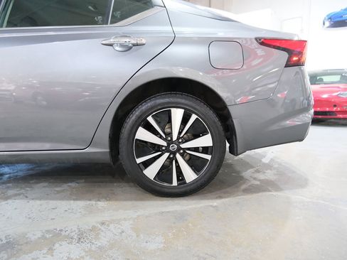 Used 2022 Nissan Altima 2.5 SV image 7