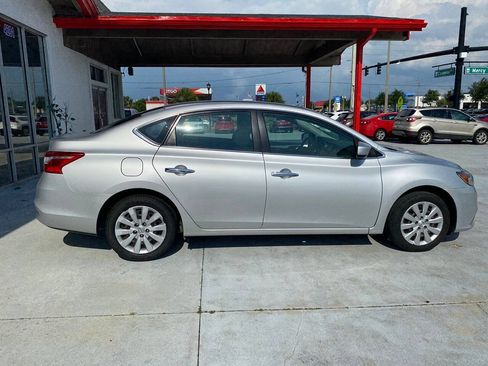 Used 2019 Nissan Sentra S FWD image 9
