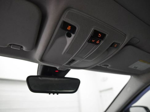 Used 2019 INFINITI QX30 Premium w/ Navigation Package image 18