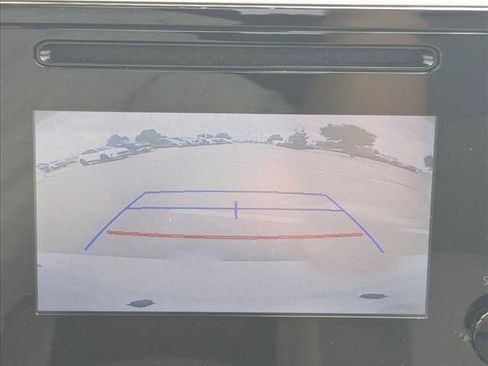 Used 2019 Toyota Corolla LE image 11