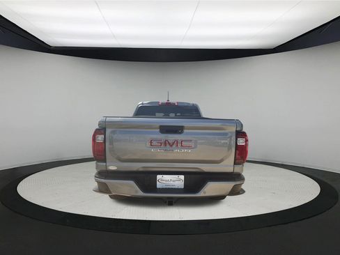 Used 2024 GMC Canyon AT4 w/ AT4 Premium Package AWD/4WD image 6