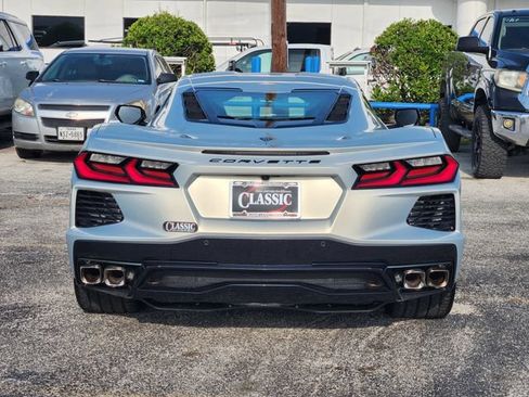 Used 2022 Chevrolet Corvette Stingray Coupe w/ 1LT RWD image 6
