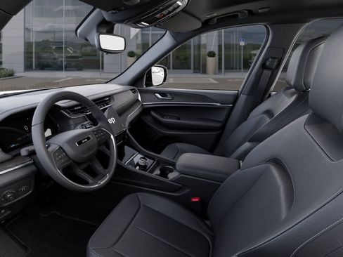 New 2025 Jeep Grand Cherokee L Limited w/ Black Appearance Package AWD/4WD image 22