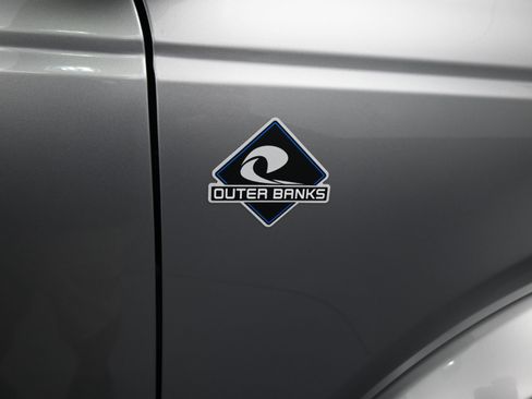 Used 2021 Ford Bronco Outer Banks image 5