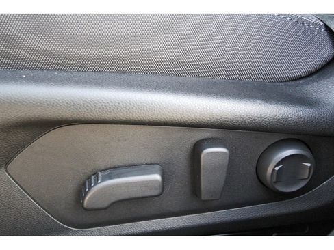 Certified 2025 Subaru Crosstrek 2.5i Premium AWD/4WD image 25