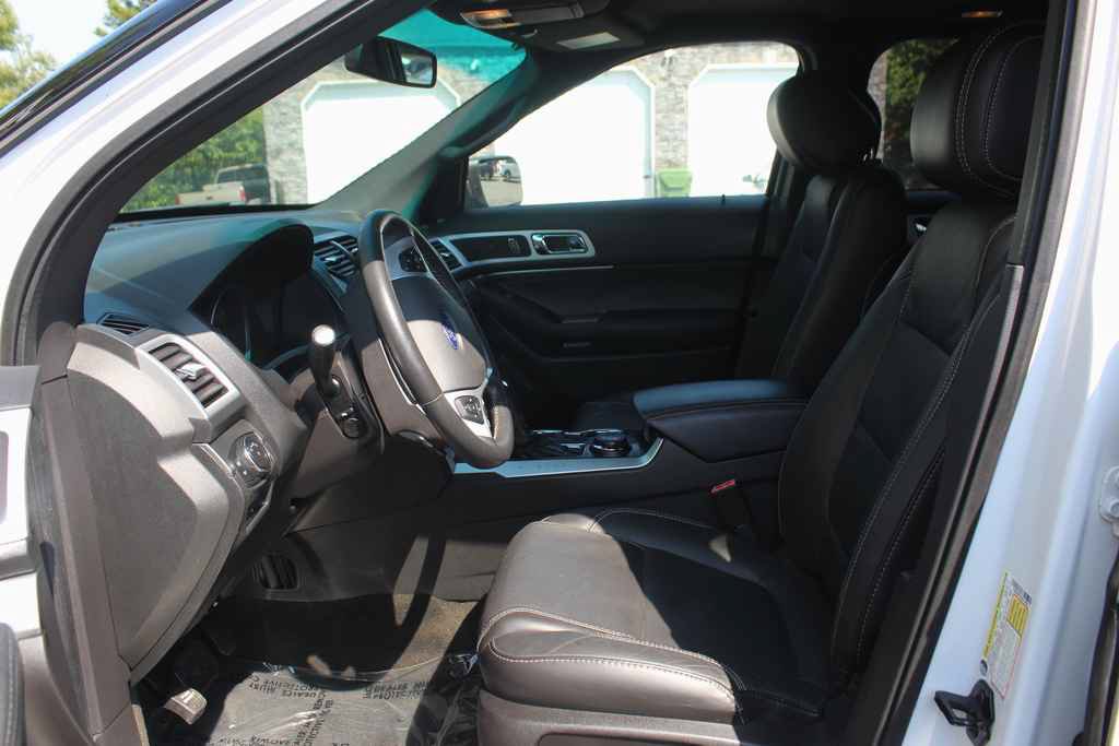 Used 2014 Ford Explorer Sport w/ Equipment Group 401A AWD/4WD image 28