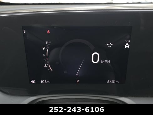 Used 2025 Buick Encore GX Avenir w/ Avenir Technology Package AWD/4WD image 22