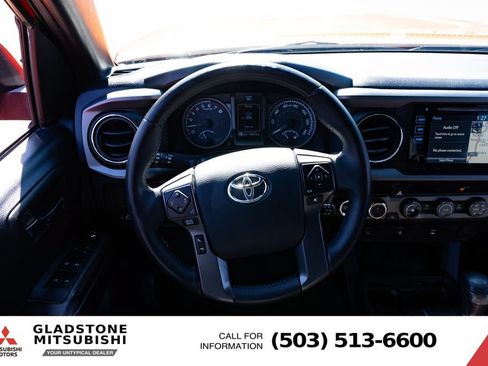 Used 2017 Toyota Tacoma TRD Off-Road w/ Tow Package AWD/4WD image 12