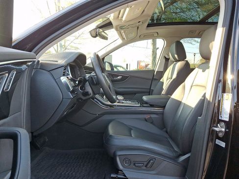 Used 2023 Audi Q7 Premium Plus w/ Premium Plus Package image 13