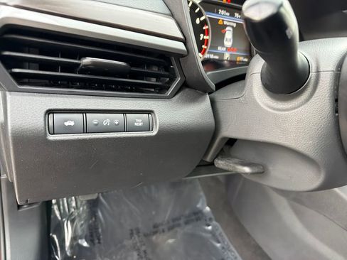 Used 2024 Nissan Altima 2.5 SV FWD image 18