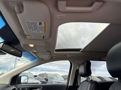 Used 2019 Ford Edge Titanium w/ Cold Weather Package image 30