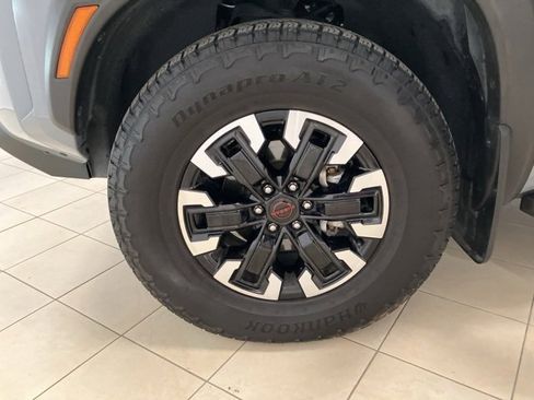 Used 2023 Nissan Frontier PRO-4X w/ Pro Convenience Package image 30