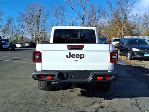 New 2026 Jeep Gladiator Mojave image 4