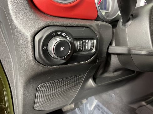 Used 2021 Jeep Wrangler Unlimited Rubicon image 24