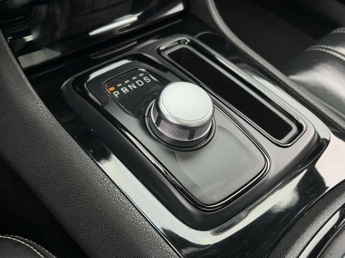 Used 2023 Chrysler 300 S image 19