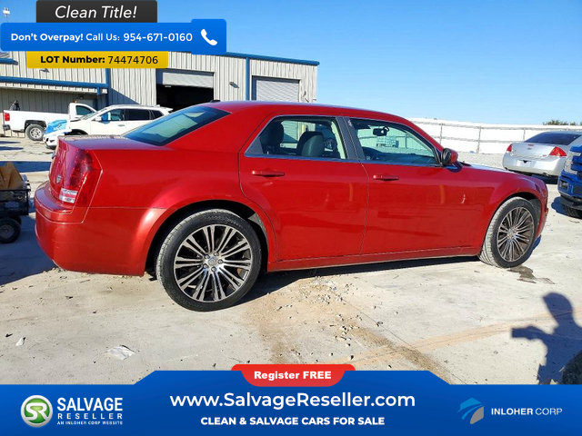 Used 2010 Chrysler 300 S RWD image 4