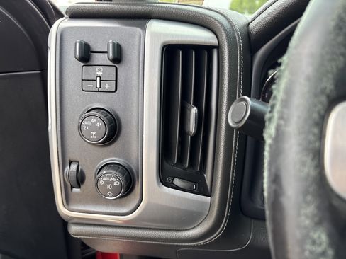 Used 2015 GMC Sierra 1500 SLT w/ SLT Crew Cab Value Package AWD/4WD image 23