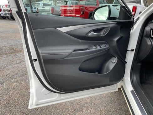 Used 2024 Buick Envista Avenir image 13