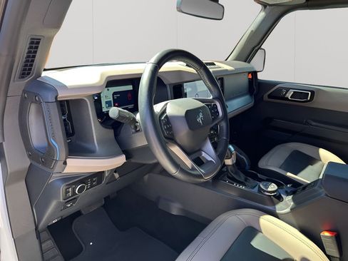 Used 2024 Ford Bronco Wildtrak AWD/4WD image 27