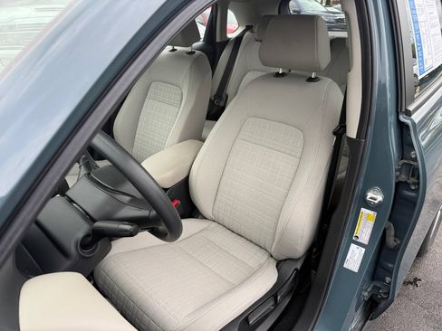 Certified 2023 Honda HR-V LX image 16